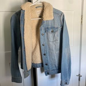 Women’s Freeborn Denim Jacket – Universal Thread Light Wash